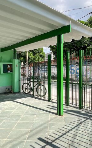 Casa à venda com 100m², 2 quartos e 2 vagas Casa à venda com 100m², 2 quartos e 2 vagasGaragem