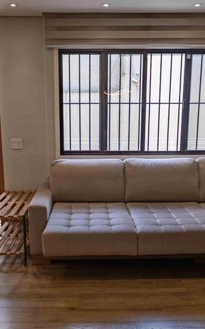 Casa de condomínio à venda com 140m², 3 quartos e 2 vagas Casa de condomínio à venda com 140m², 3 quartos e 2 vagasSala