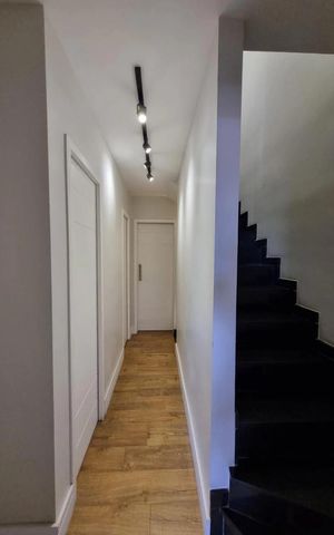 Casa de condomínio à venda com 140m², 3 quartos e 2 vagas Casa de condomínio à venda com 140m², 3 quartos e 2 vagasCorredor
