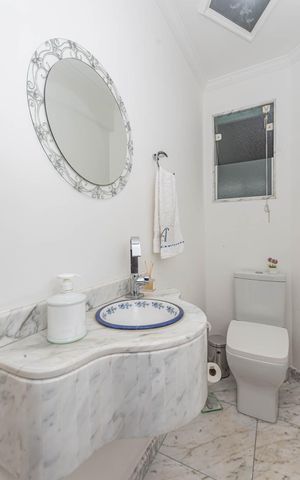 Apartamento à venda com 310m², 5 quartos e 4 vagasLavabo