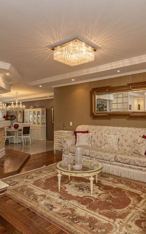 Apartamento à venda com 310m², 5 quartos e 4 vagasSala