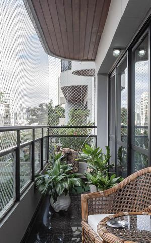 Apartamento à venda com 310m², 5 quartos e 4 vagasVaranda