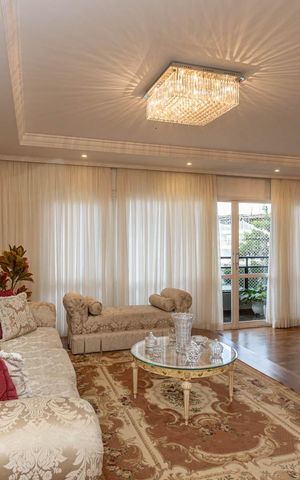 Apartamento à venda com 310m², 5 quartos e 4 vagasSala
