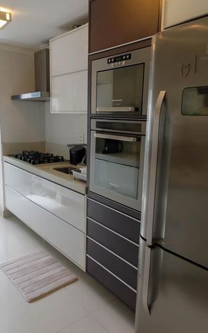 Apartamento à venda com 72m², 2 quartos e 2 vagas Apartamento à venda com 72m², 2 quartos e 2 vagasCozinha - Armários