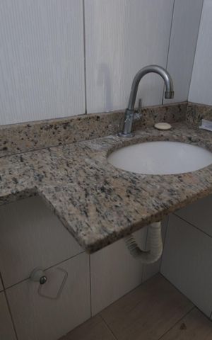 Casa à venda com 134m², 3 quartos e 2 vagasBanheiro de baixo