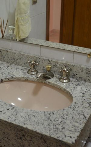 Casa para alugar com 286m², 6 quartos e 6 vagasBanheiro Social