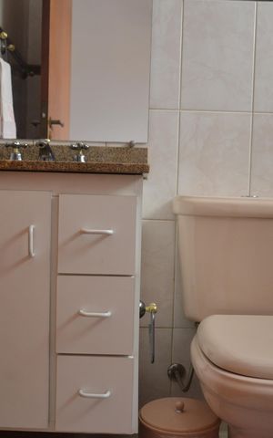 Casa para alugar com 286m², 6 quartos e 6 vagasBanheiro da Suíte 1