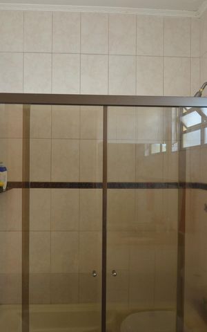 Casa para alugar com 286m², 6 quartos e 6 vagasBanheiro da Suíte 2
