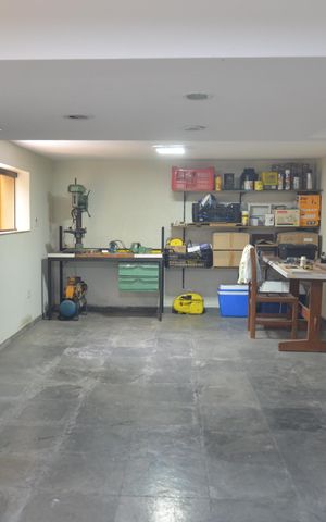 Casa para alugar com 286m², 6 quartos e 6 vagasPorão