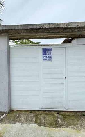 Casa de condomínio à venda com 240m², 2 quartos e 2 vagas Casa de condomínio à venda com 240m², 2 quartos e 2 vagasPlaquinha Quinto Andar