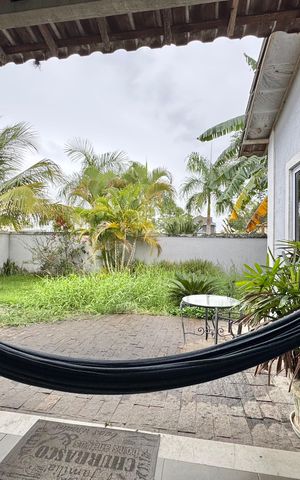 Casa de condomínio à venda com 240m², 2 quartos e 2 vagas Casa de condomínio à venda com 240m², 2 quartos e 2 vagasVaranda