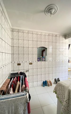 Casa à venda com 436m², 4 quartos e 1 vaga Casa à venda com 436m², 4 quartos e 1 vagaEdicula - Area de serviço