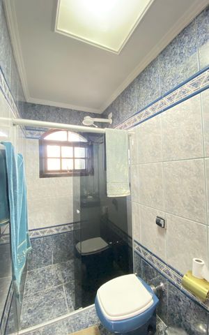 Casa à venda com 436m², 4 quartos e 1 vaga Casa à venda com 436m², 4 quartos e 1 vagaBanheiro Suite