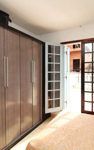 Casa à venda com 145m², 3 quartos e 2 vagasSuíte