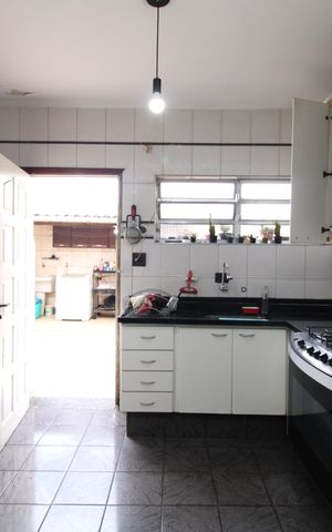 Casa à venda com 145m², 3 quartos e 2 vagasCozinha