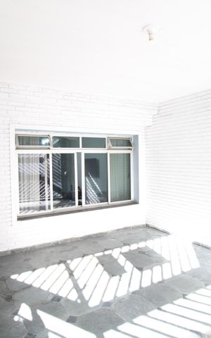 Casa à venda com 145m², 3 quartos e 2 vagasGaragem