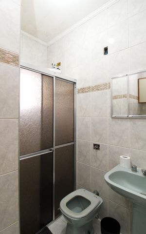 Casa à venda com 145m², 3 quartos e 2 vagasBanheiro Social