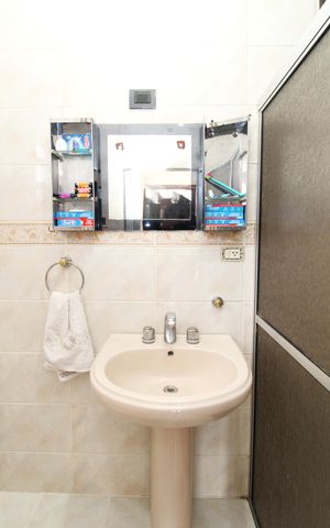 Casa à venda com 145m², 3 quartos e 2 vagasBanheiro da Suíte