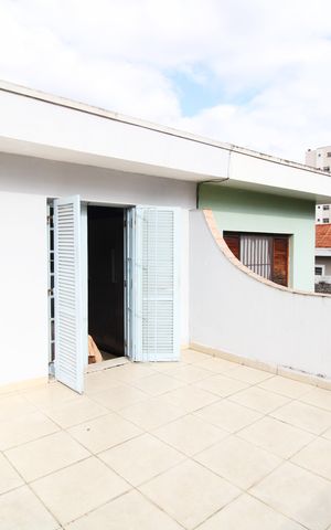 Casa à venda com 145m², 3 quartos e 2 vagasVaranda da Suíte