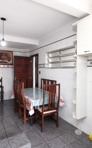 Casa à venda com 145m², 3 quartos e 2 vagasCozinha