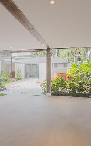 Casa à venda com 359m², 4 quartos e 2 vagasSala
