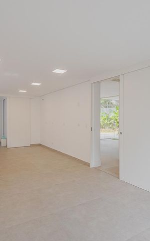 Casa à venda com 359m², 4 quartos e 2 vagasCozinha