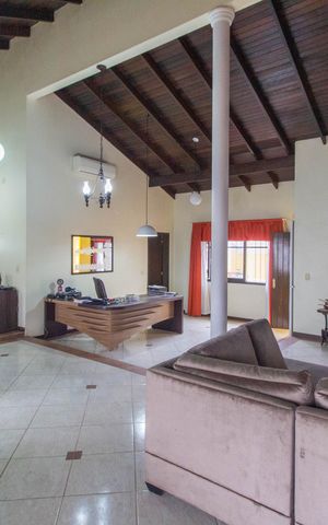 Casa para alugar com 300m², 3 quartos e 5 vagas Casa para alugar com 300m², 3 quartos e 5 vagasSala 2