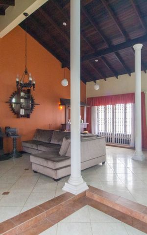 Casa para alugar com 300m², 3 quartos e 5 vagas Casa para alugar com 300m², 3 quartos e 5 vagasSala 2