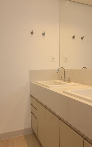 Apartamento à venda com 147m², 3 quartos e 2 vagasBanheiro da Suíte Master
