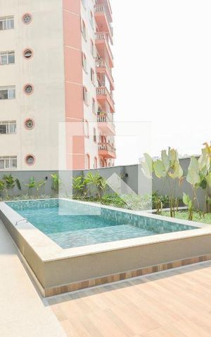 Studio para alugar com 40m², 1 quarto e 1 vaga Studio para alugar com 40m², 1 quarto e 1 vagaÁrea comum - Piscina