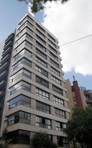 Apartamento à venda com 269m², 3 quartos e 4 vagasFachada
