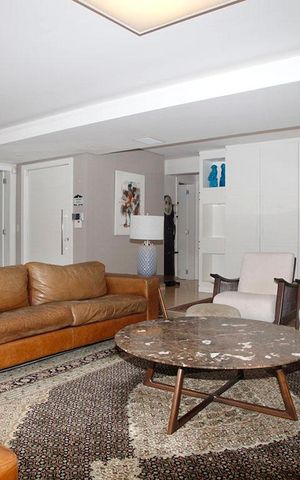 Apartamento à venda com 269m², 3 quartos e 4 vagasSala de Estar