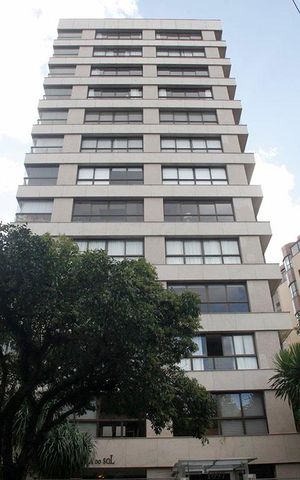 Apartamento à venda com 269m², 3 quartos e 4 vagasFachada