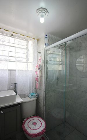 Apartamento à venda com 52m², 2 quartos e 1 vagaBanheiro Social