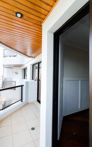 Apartamento à venda com 130m², 3 quartos e 3 vagasVaranda Quarto 2