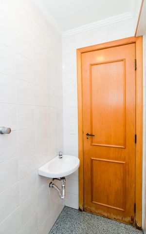 Apartamento à venda com 130m², 3 quartos e 3 vagasÁrea de Serviço - Lavatorio 