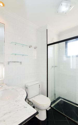 Apartamento à venda com 130m², 3 quartos e 3 vagasBanheiro 