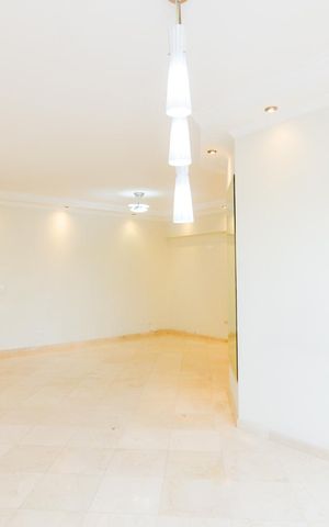 Apartamento à venda com 130m², 3 quartos e 3 vagasSala