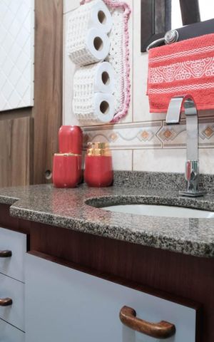 Casa à venda com 320m², 2 quartos e 1 vagaBanheiro Social