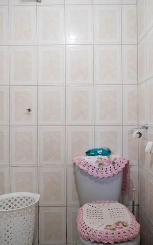 Casa à venda com 320m², 2 quartos e 1 vagaBanheiro da Suíte