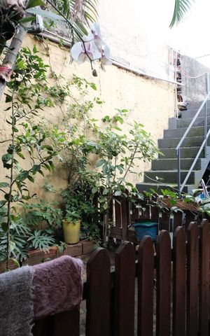 Casa à venda com 320m², 2 quartos e 1 vagaQuintal