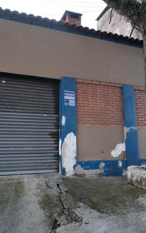 Casa à venda com 320m², 2 quartos e 1 vagaFachada