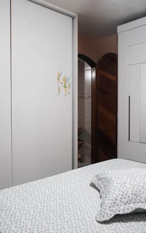 Casa à venda com 320m², 2 quartos e 1 vagaQuarto 