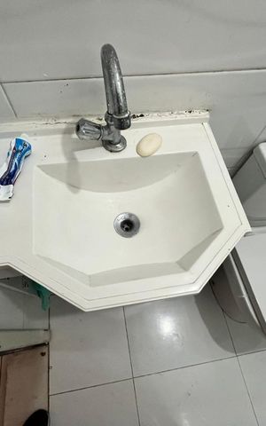 Casa à venda com 370m², 4 quartos e 2 vagasBanheiro 2