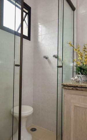 Apartamento à venda com 114m², 3 quartos e 3 vagas Apartamento à venda com 114m², 3 quartos e 3 vagasBanheiro Suíte 2