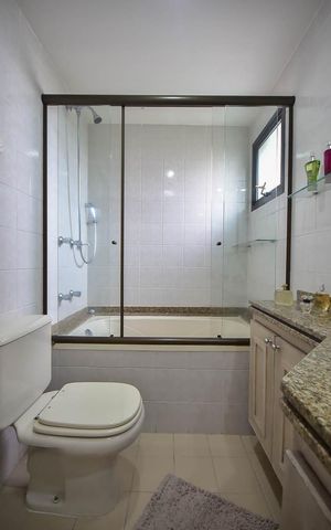 Apartamento à venda com 114m², 3 quartos e 3 vagas Apartamento à venda com 114m², 3 quartos e 3 vagasBanheiro da Suíte 3