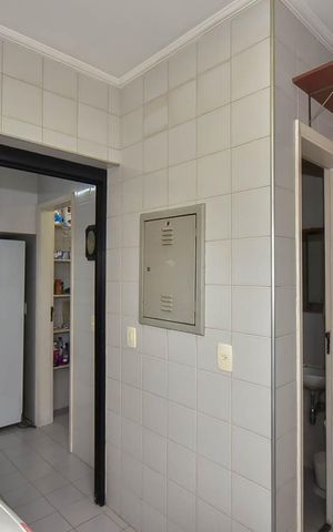 Apartamento à venda com 114m², 3 quartos e 3 vagas Apartamento à venda com 114m², 3 quartos e 3 vagasÁrea de Serviço