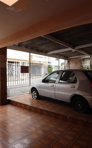 Casa à venda com 180m², 3 quartos e 5 vagasGaragem