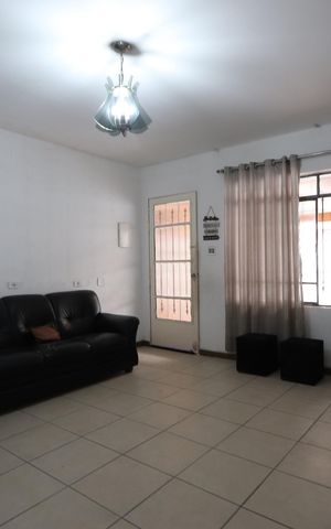 Casa à venda com 180m², 3 quartos e 5 vagasSala - Casa 1