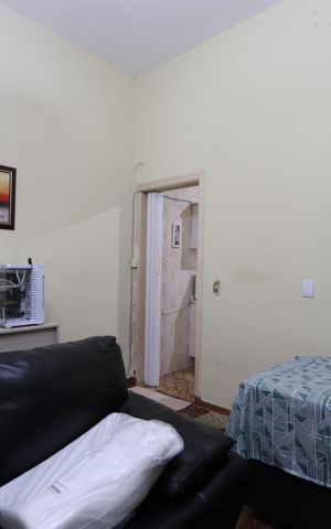 Casa à venda com 180m², 3 quartos e 5 vagasSala - Casa 2